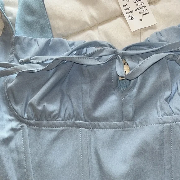 Blue Tanktop - Picture 3 of 4